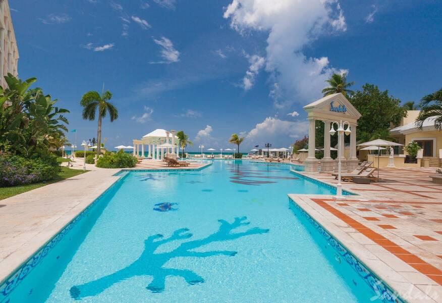 Sandals Royal Bahamian Spa Resort Hotel, Nassau, Bahamas. Book Sandals Royal Bahamian Spa Resort