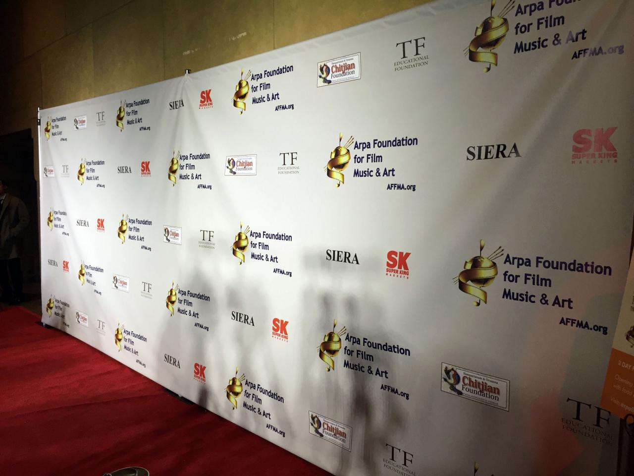D'ziner Sign Co. | Step & Repeat Banners