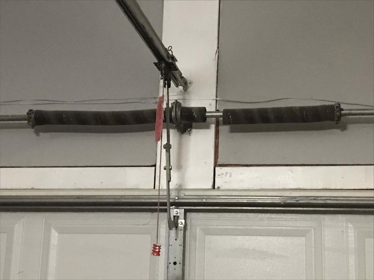 Cost To Fix Garage Door Spring | Garage Door Repair : Garage Door Repair