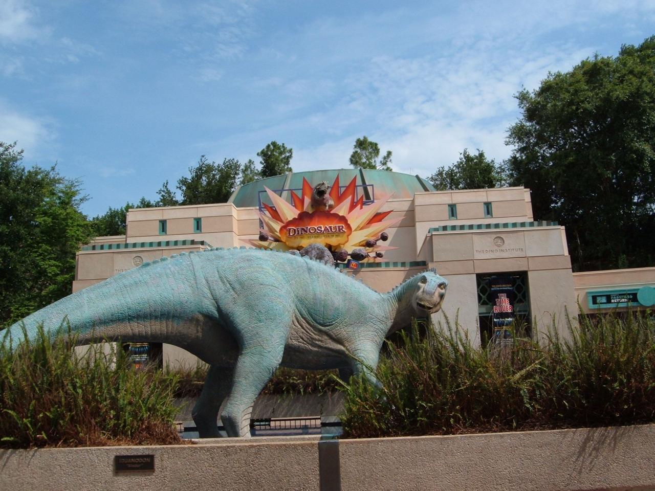 Dinosaur Ride Animal Kingdom Walt Disney World | Animal kingdom disney, Disney dinosaur