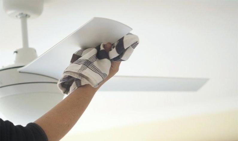 Dirty Ceiling Fans? Here’s How to Clean It