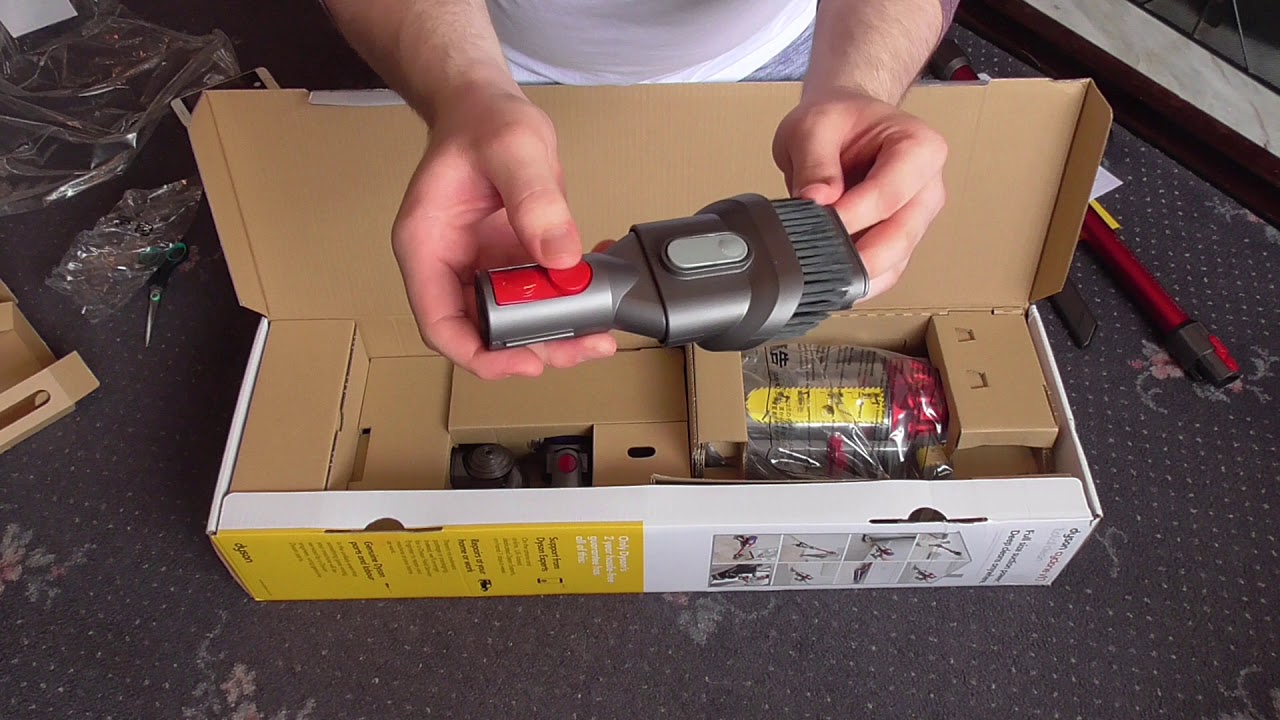 Dyson Cyclone V10 Total Clean - Unboxing & First Look - YouTube